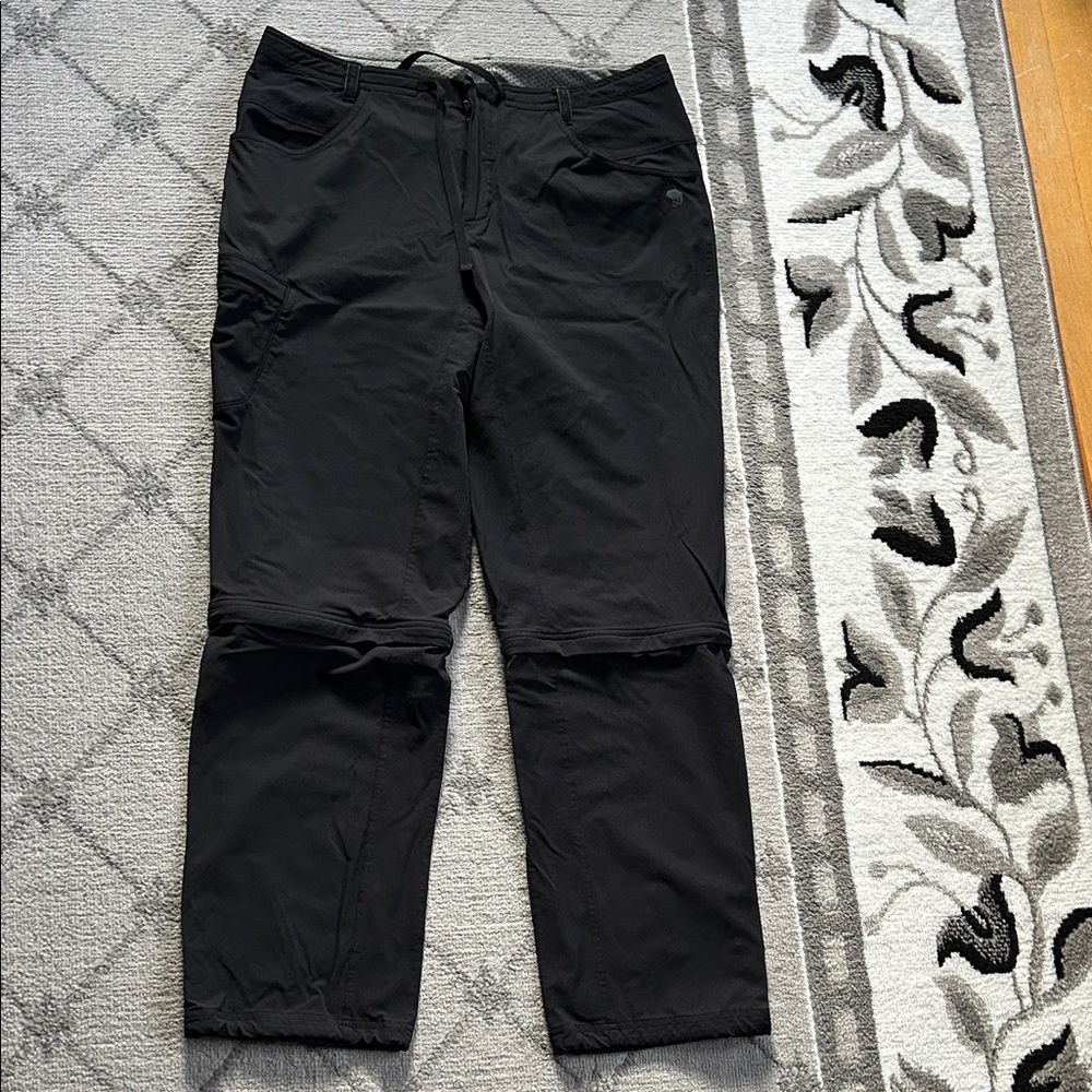 Mountain Hardwear Black Women's Convertible Cargo Pants